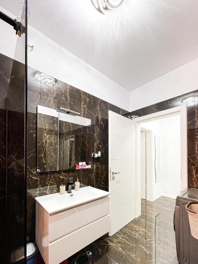 Residence Future Delux IV Giroc Экстерьер фото