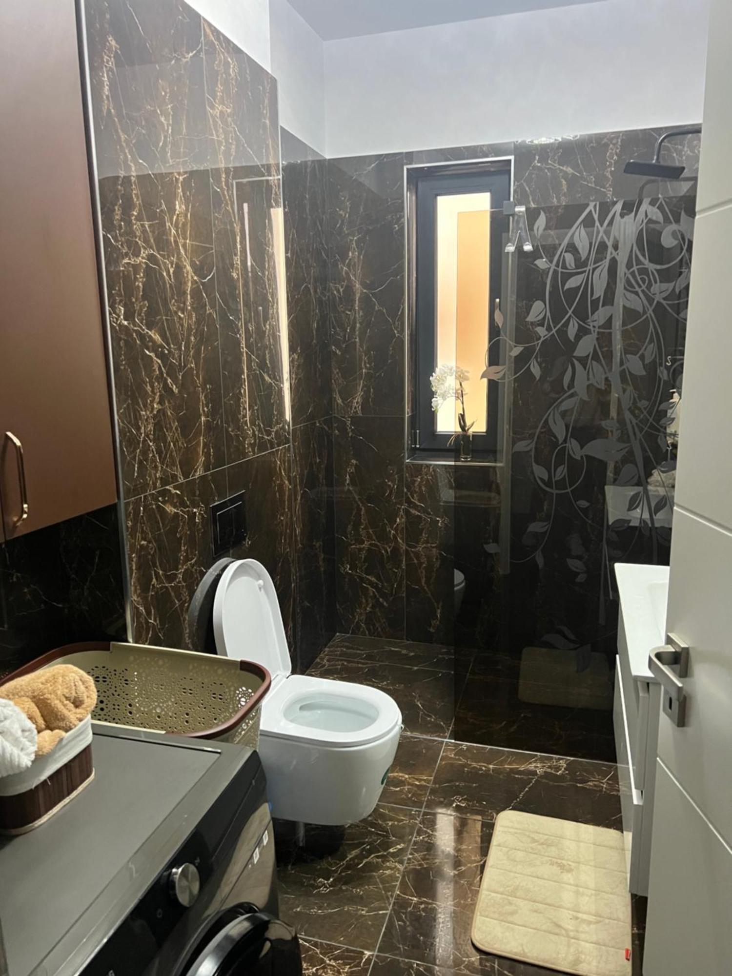 Residence Future Delux IV Giroc Экстерьер фото